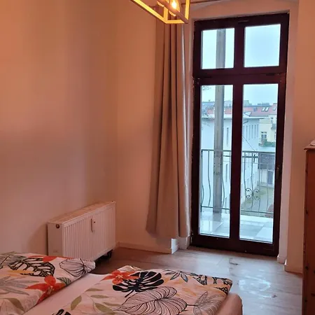 Fw- 40 Mit Großem Balkon